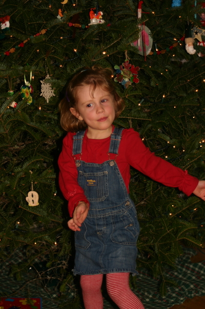 Gracedancingfrontoftree