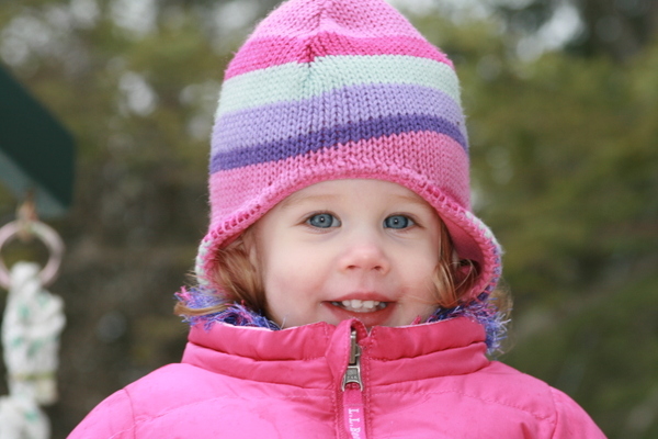 Tesscloseupoutsidesmiling